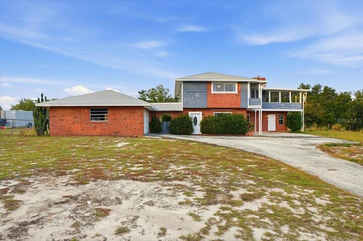 Property Photo: 8837 Oakwood Drive FL 33898