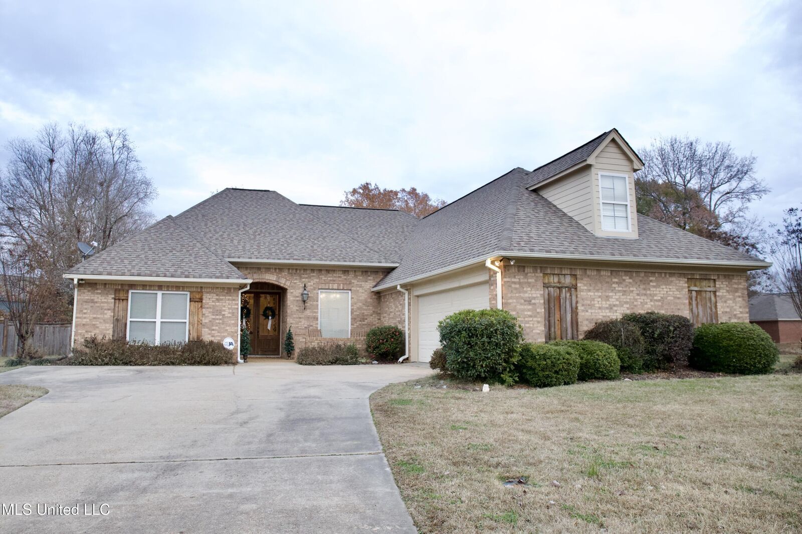Property Photo:  628 Boxwood Place  MS 39110 
