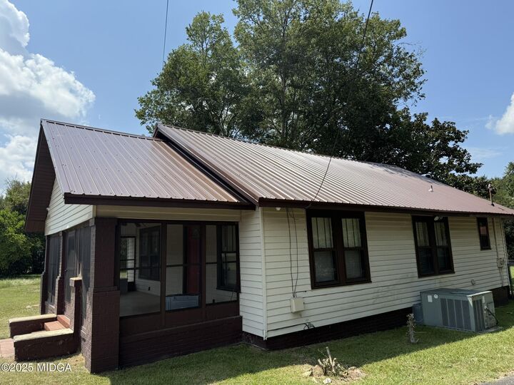 Property Photo:  3020 Millerfield Road  GA 31217 