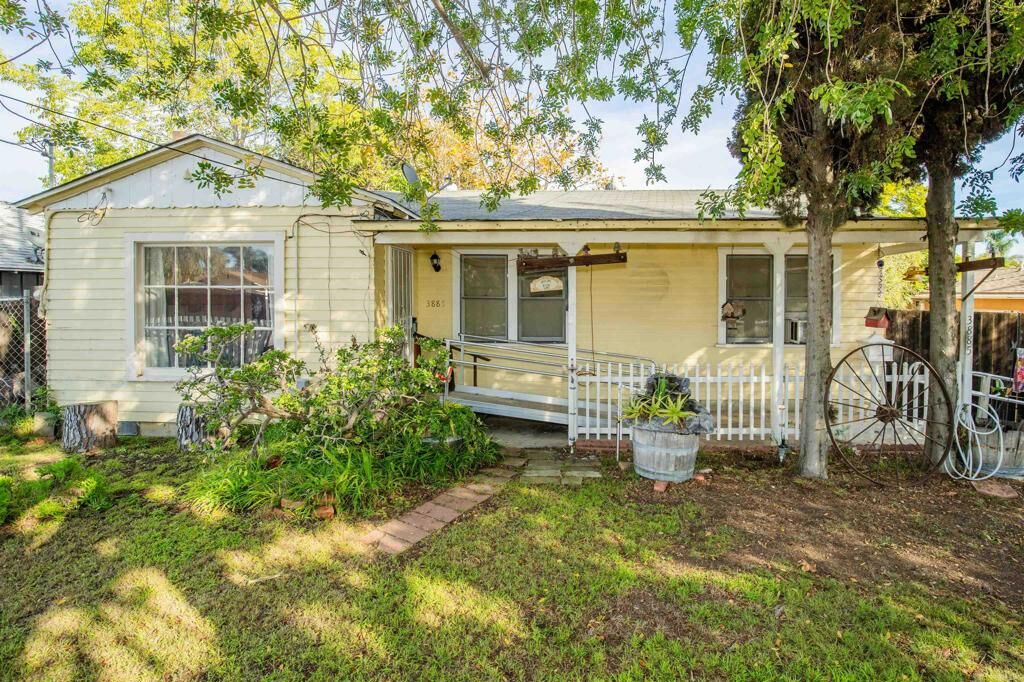 Property Photo:  3885 King Street  CA 91941 