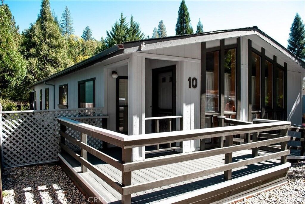 Property Photo:  39737 Road 274 10  CA 93604 