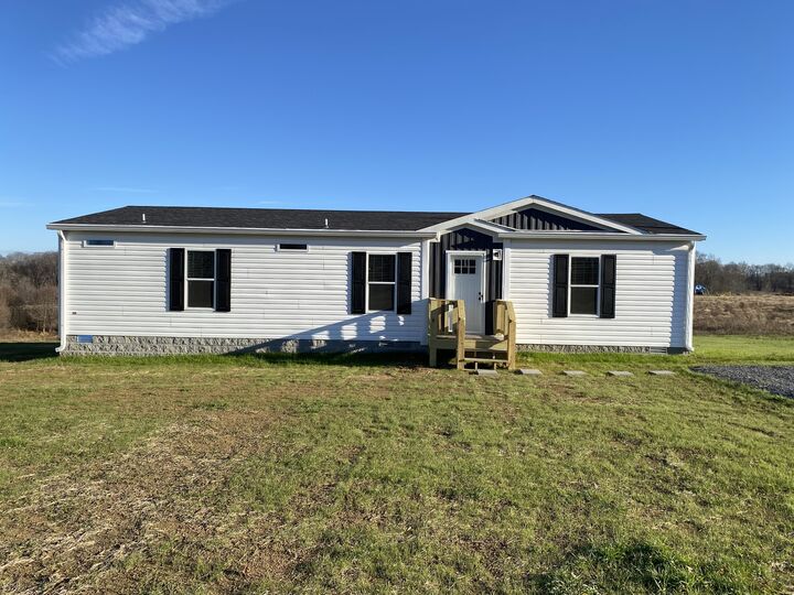 Property Photo:  1646 Gamaliel Rd  TN 37150 