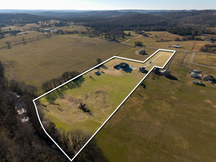 Property Photo:  405 Shelbyville Hwy  TN 37334 