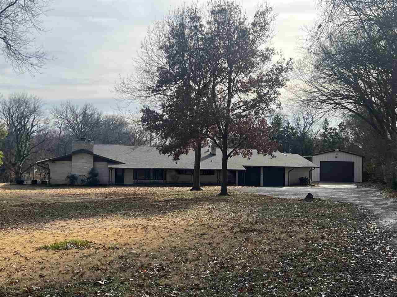 Property Photo:  1916 Rose Lane  OK 74604 