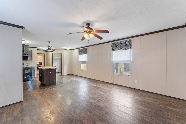 Property Photo: 2901 Madison 8001 AR 72738