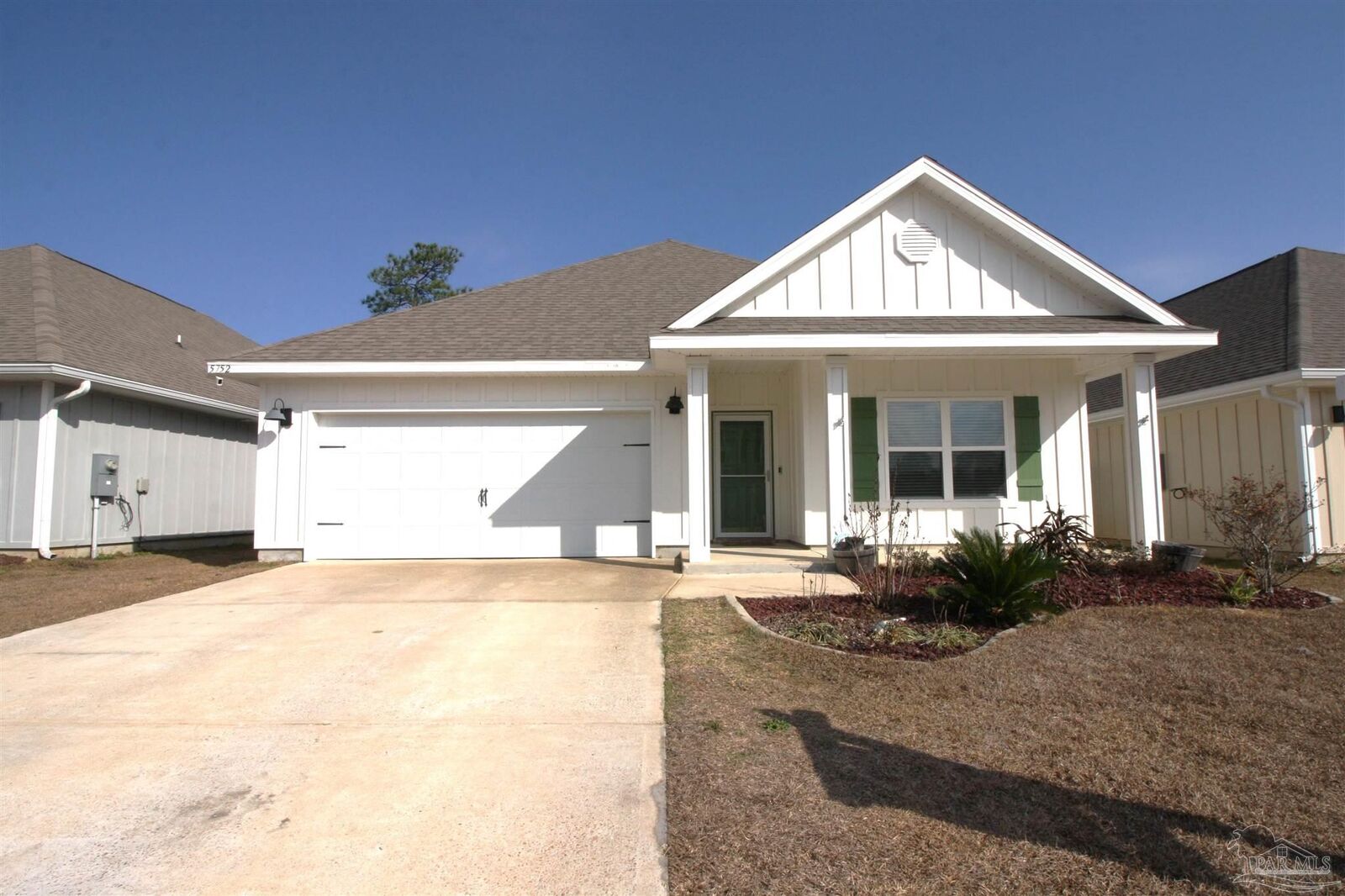 Property Photo:  5752 Conley Ct  FL 32571 
