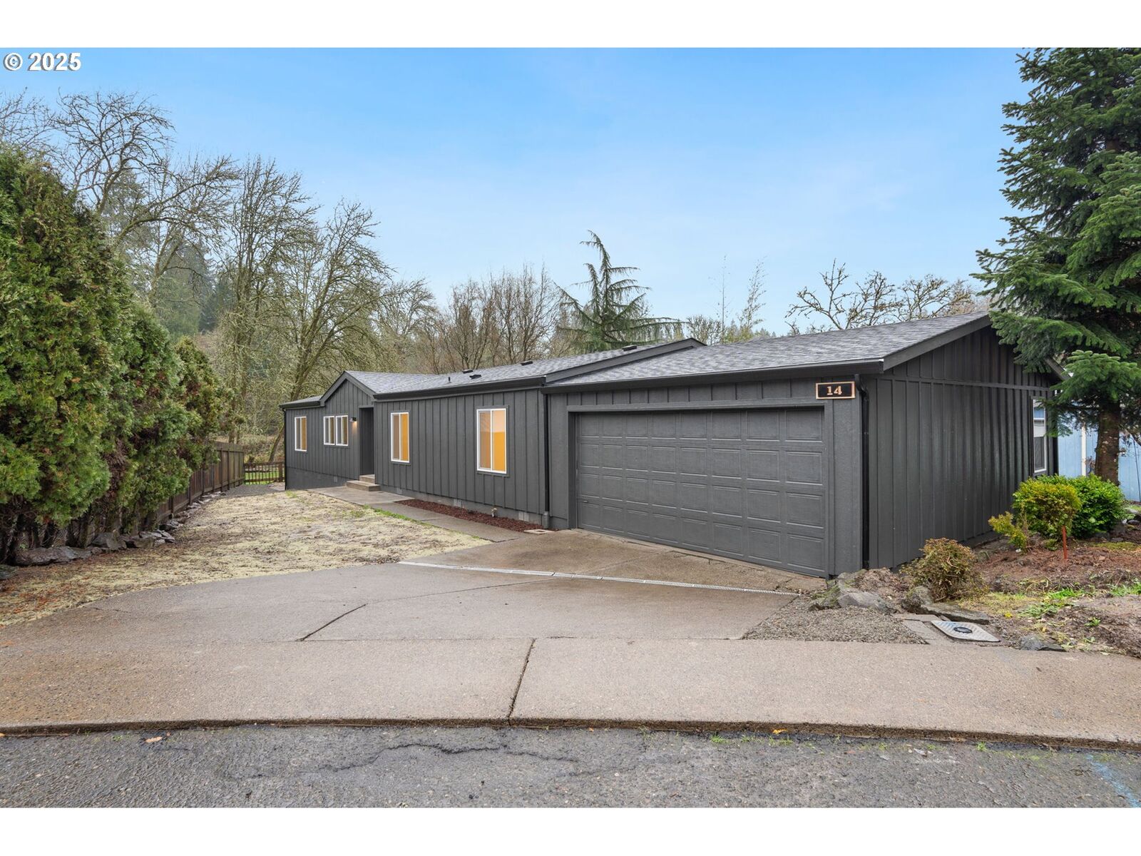 Property Photo:  14 S Gee Creek Loop  WA 98642 