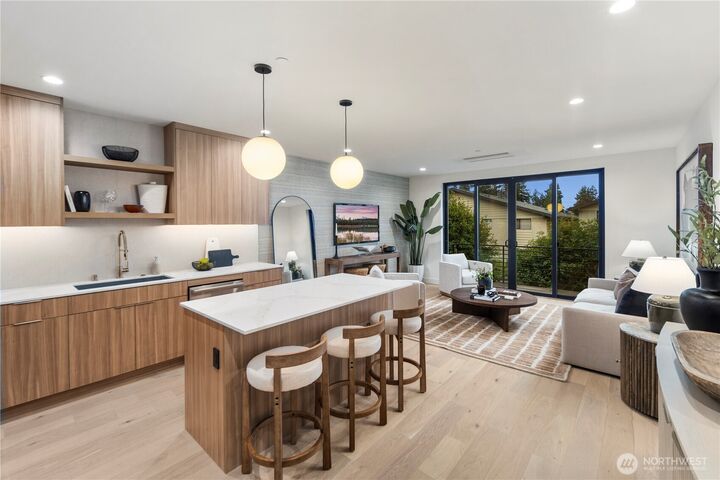 Property Photo: 614 5th Avenue S C101 WA 98020