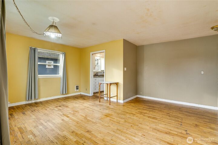 Property Photo:  3610 S Ainsworth Avenue  WA 98418 