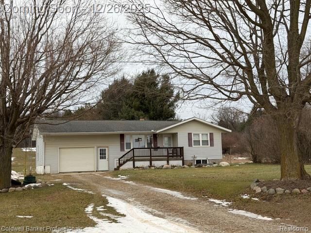 Property Photo:  830 W. Burnside  MI 48435 