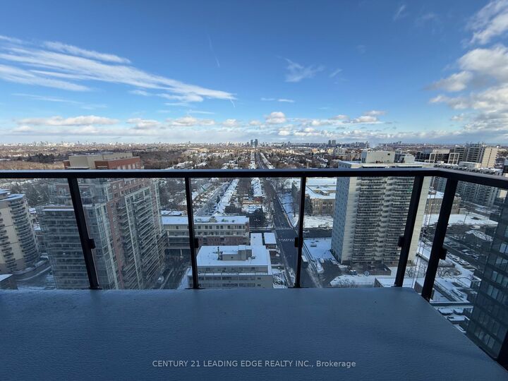 Photo de la propriété:  110 Broadway Avenue 1912  ON M4P 1X7 