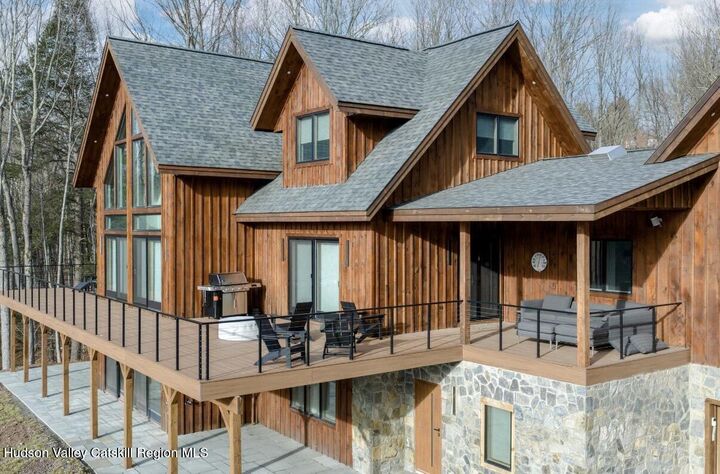 Property Photo:  110 Old  NY 12496 