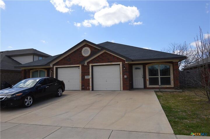 Property Photo: 303 Sladecek Drive B TX 76542