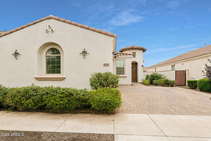 Property Photo: 10209 E Tamery Avenue AZ 85212