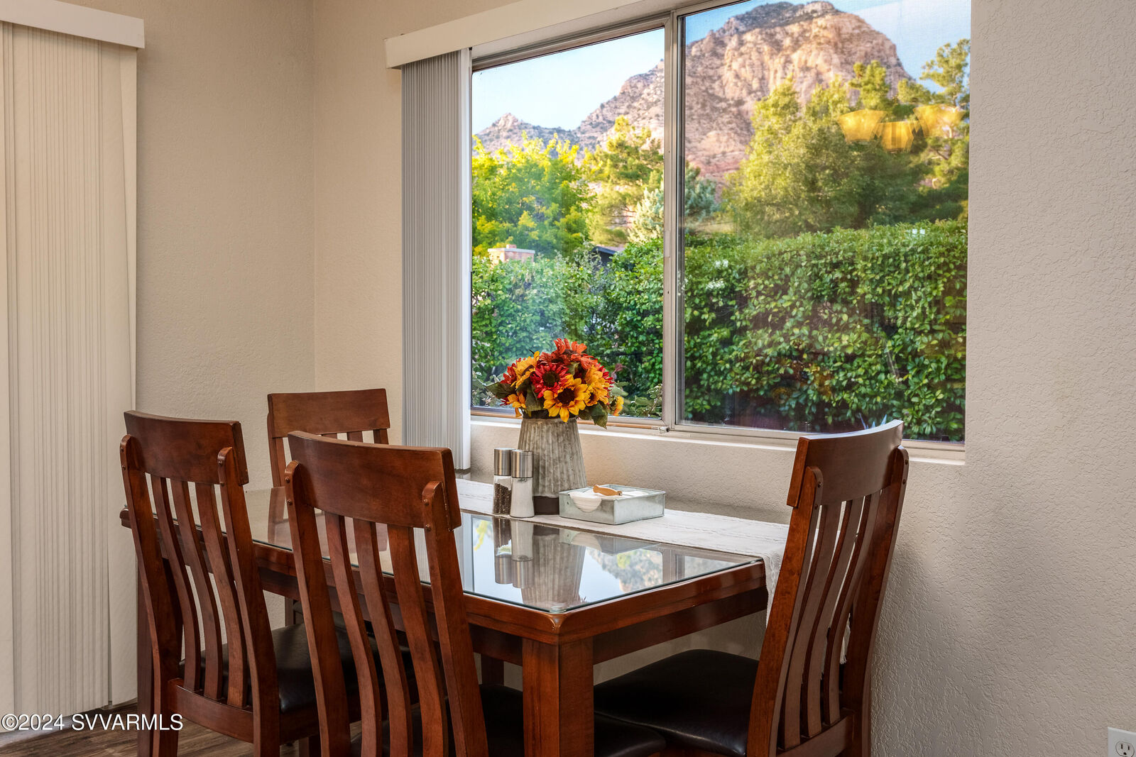 Property Photo: 2015 Maxwell House Drive AZ 86336