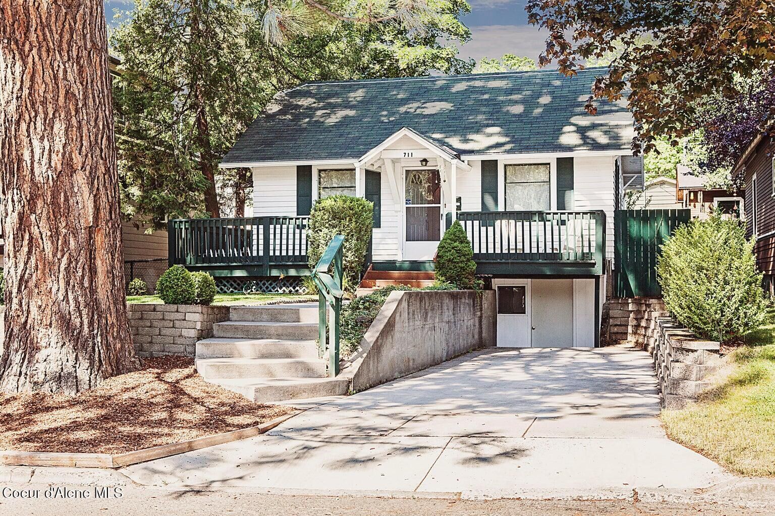 Property Photo: 711 S 12th St ID 83814