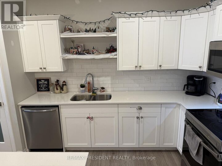 Property Photo:  112 Livingston Drive  ON N4G 0J3 