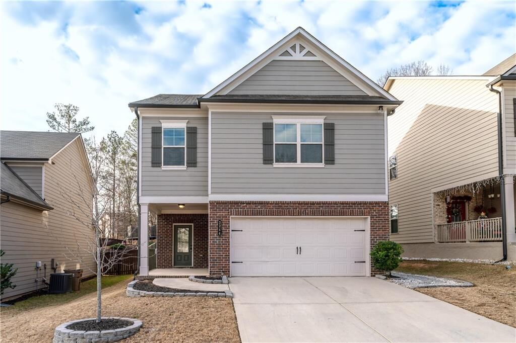 Property Photo:  3244 Hawthorne Path  GA 30517 