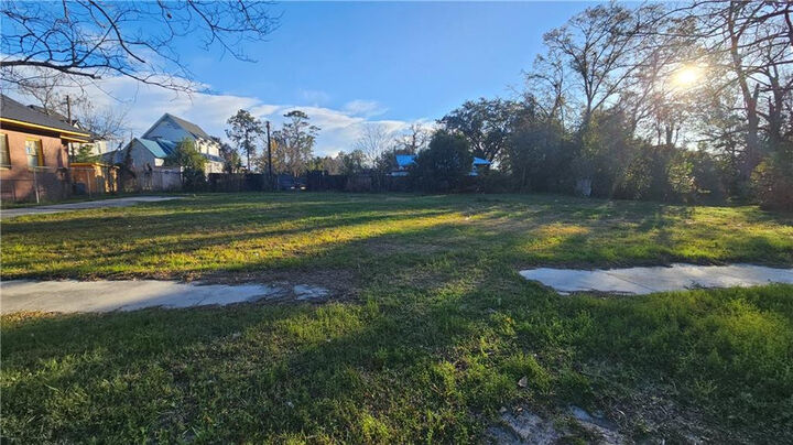 Property Photo: 905 Mary Street GA 31503