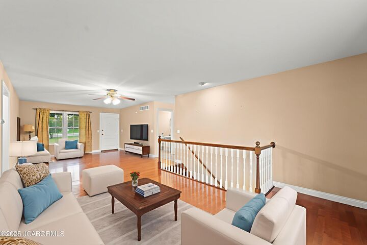 Property Photo:  4370 State Road J  MO 65251 