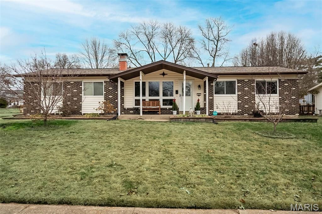 Property Photo:  583 Candle Light Lane  MO 63042 