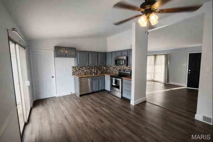 Property Photo:  965 Cheyenne Drive  MO 63033 