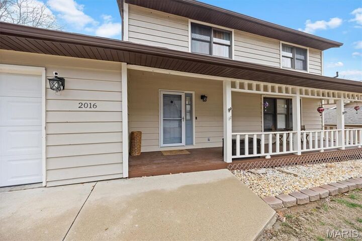 Property Photo:  2016 Greenbrier Drive  IL 62234 