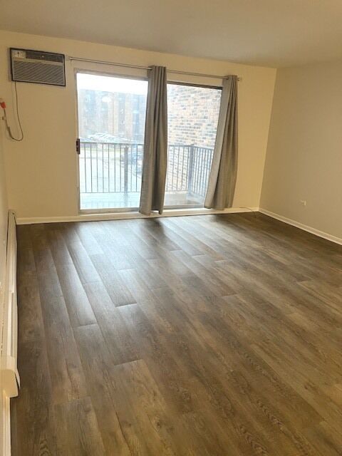 Property Photo:  8936 Parkside Avenue N 203  IL 60016 