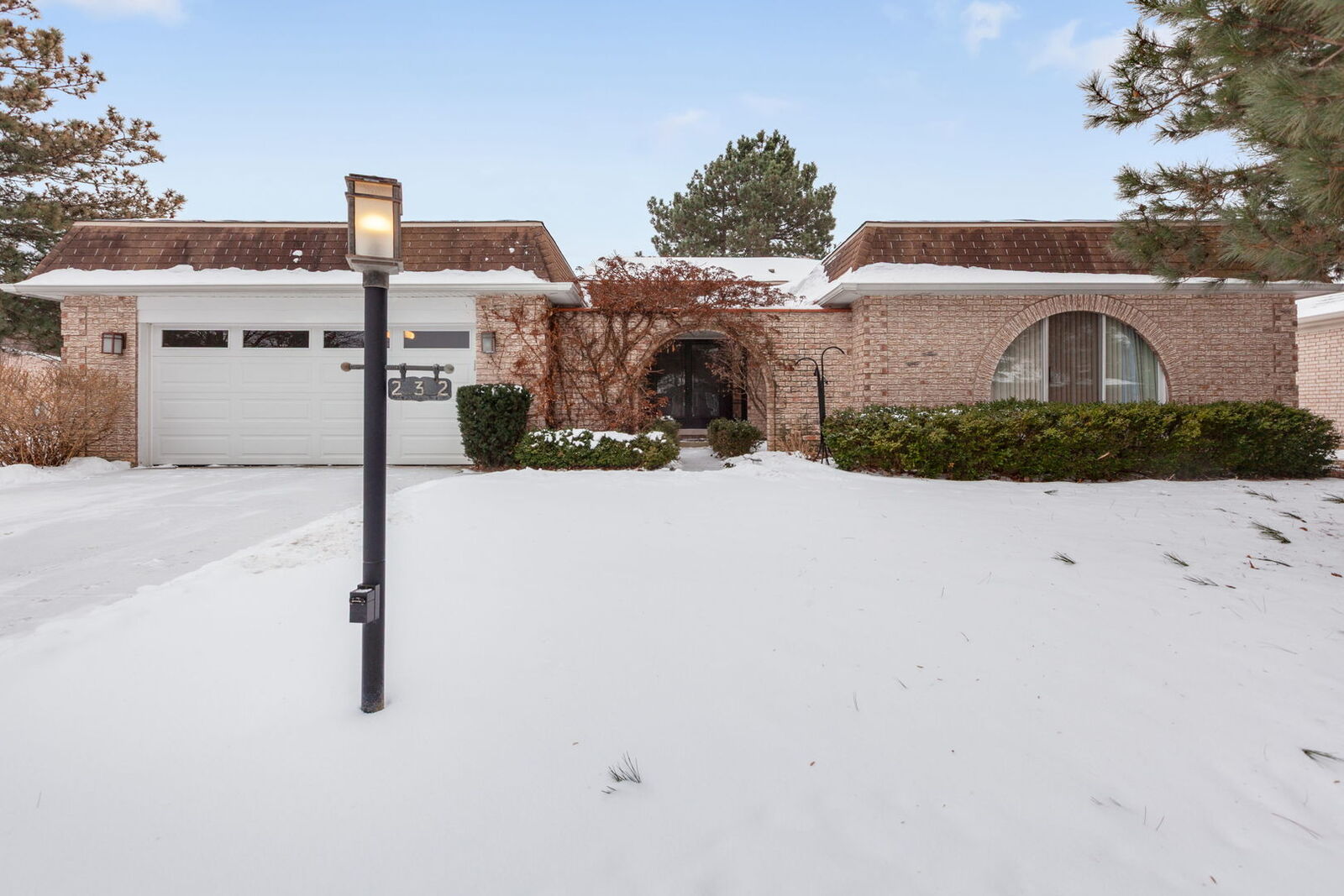 Property Photo: 232 Arrowwood Drive IL 60062