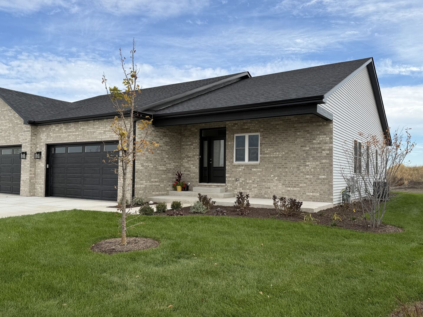 Property Photo: 25146 S Westwind Drive IL 60410