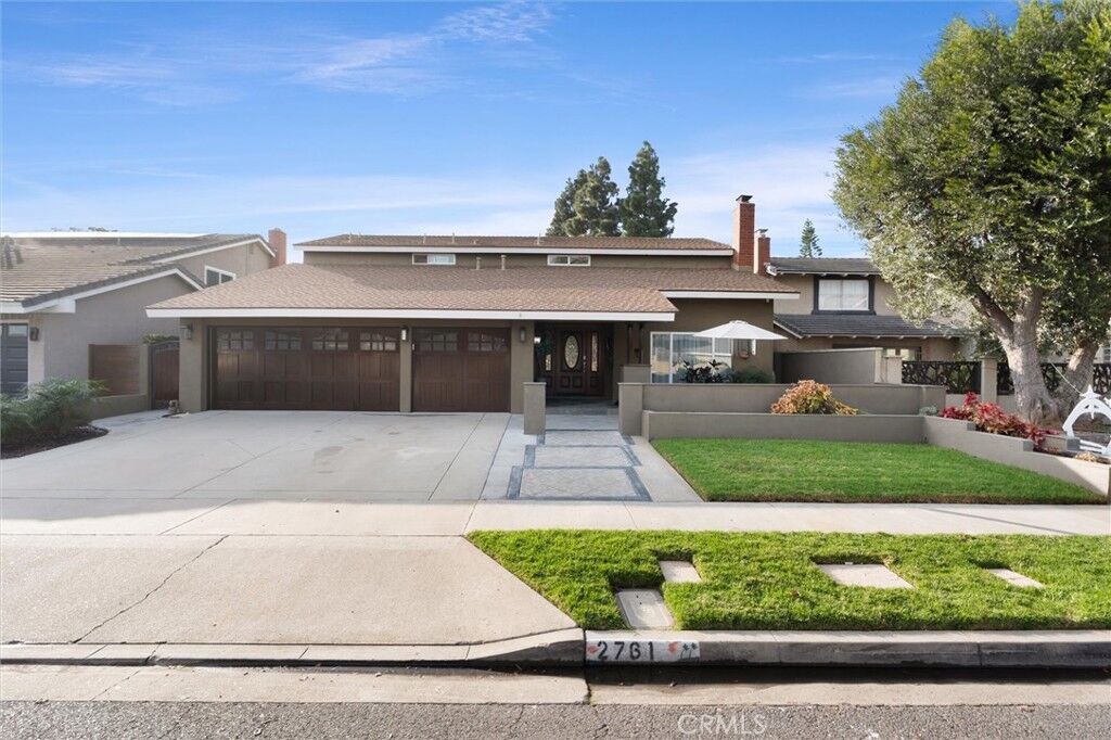 Property Photo: 2761 Bunting CA 92626