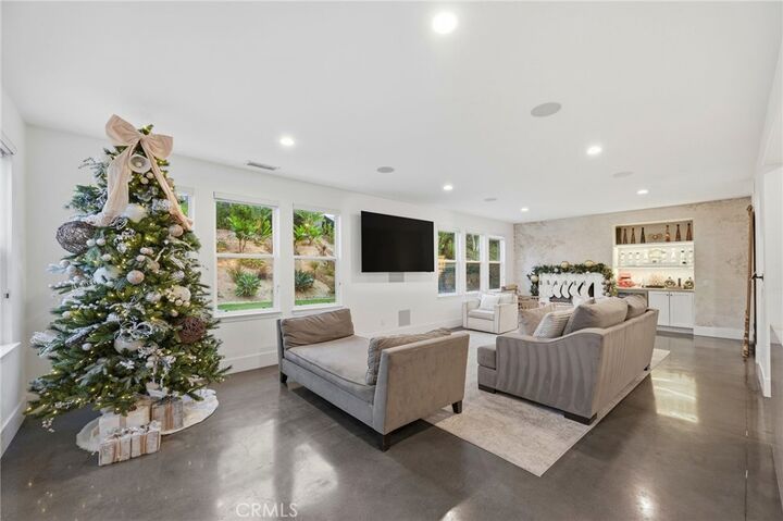 Property Photo:  5831 Evening Sky  CA 93063 