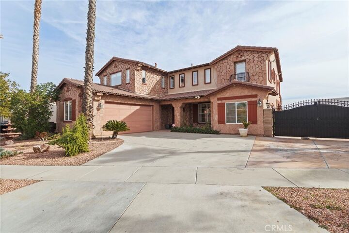 Property Photo:  3995 Holly Springs Drive  CA 92881 