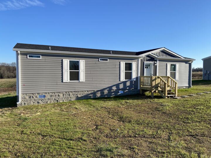 Property Photo:  1710 Gamaliel Rd  TN 37150 