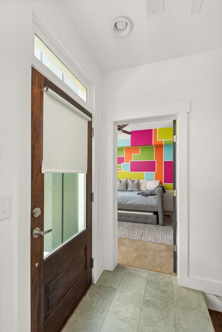 Property Photo:  1027 E Trinity Ln 7  TN 37216 