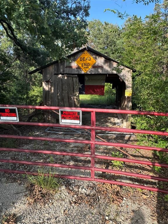 Property Photo:  335 Fm 80  TX 75860 