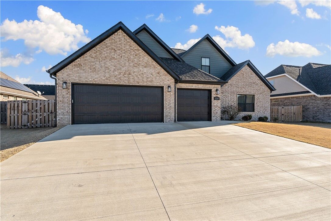 Property Photo:  1218 Camerino Street  AR 72762 