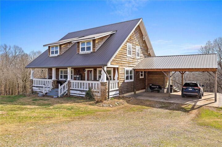 Property Photo: 662 Pendergraft Road MO 64854