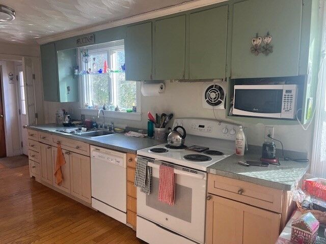 Property Photo:  23 Lakewood Road  MA 02664 