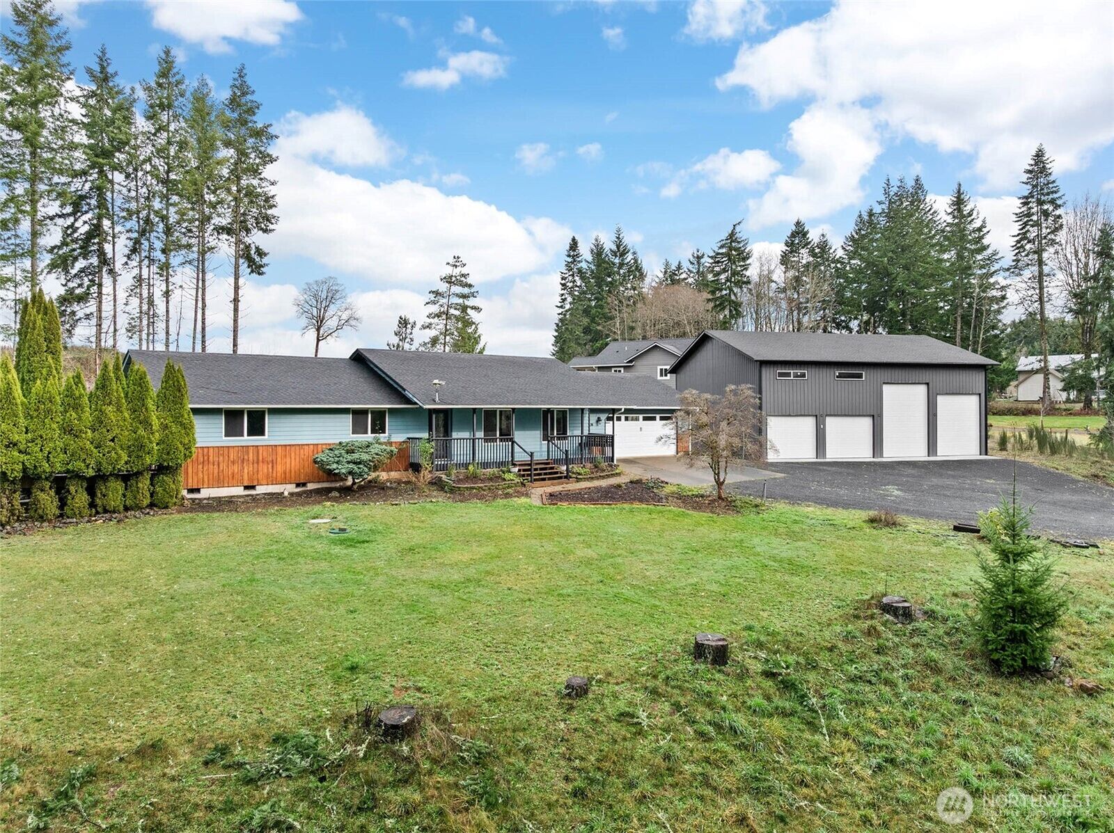 Property Photo: 138 Alderbrook Lane WA 98532