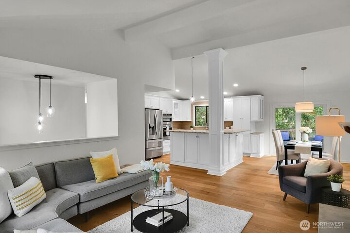 Property Photo:  22707  53rd Avenue SE  WA 98021 