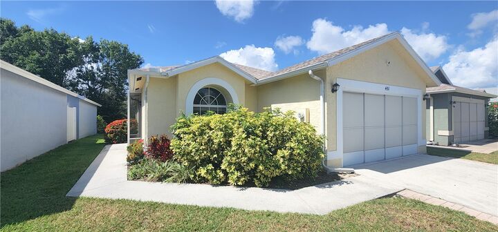 Property Photo: 451 10th Place FL 32960