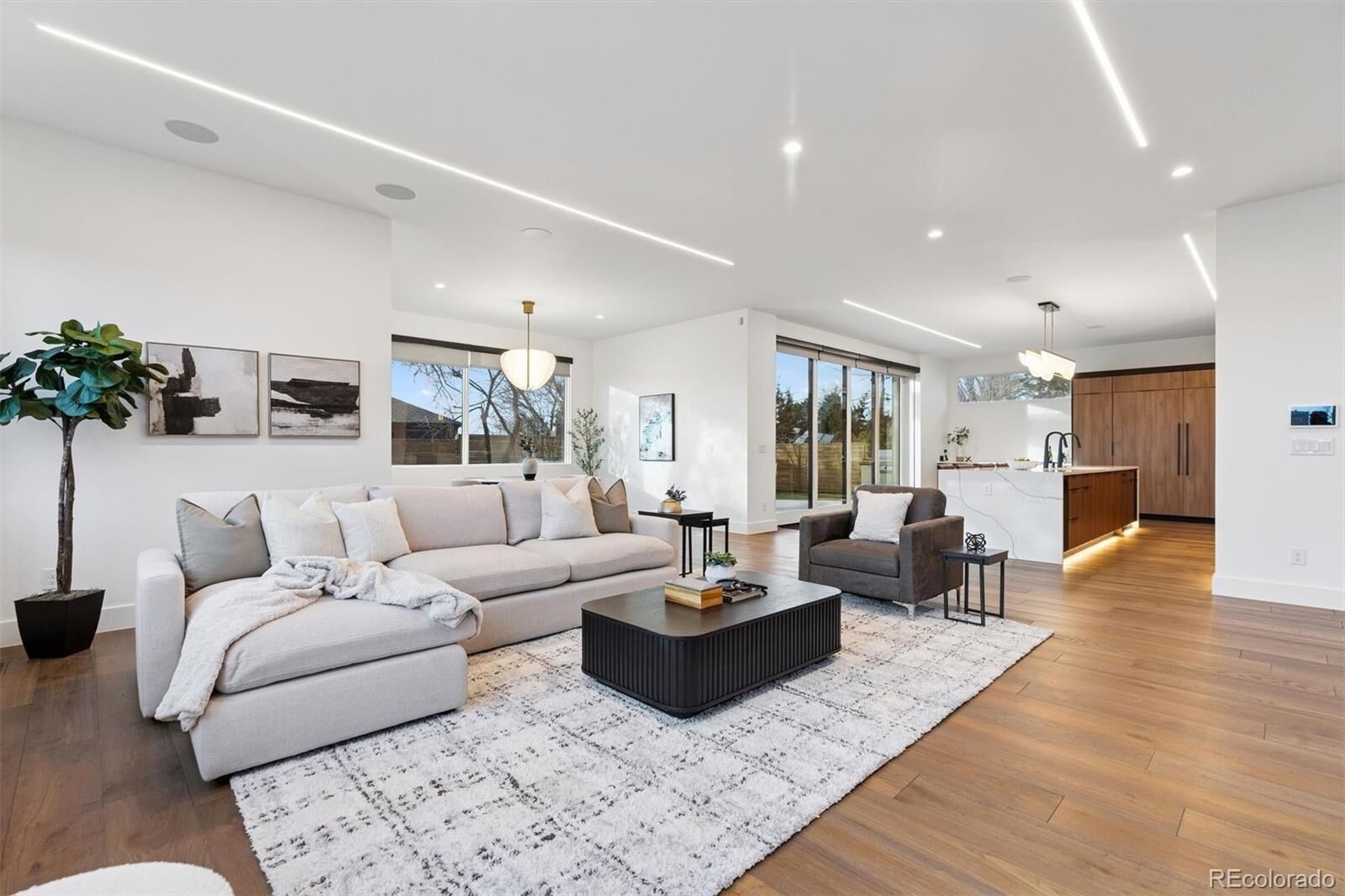 Property Photo:  267 S Clermont Street  CO 80246 