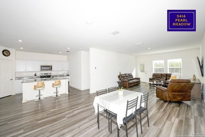 Property Photo:  5414 Pearl Meadow  TX 78109 