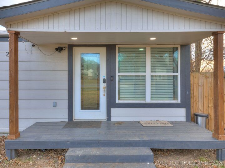 Property Photo:  228 E Mohawk Boulevard  OK 74106 