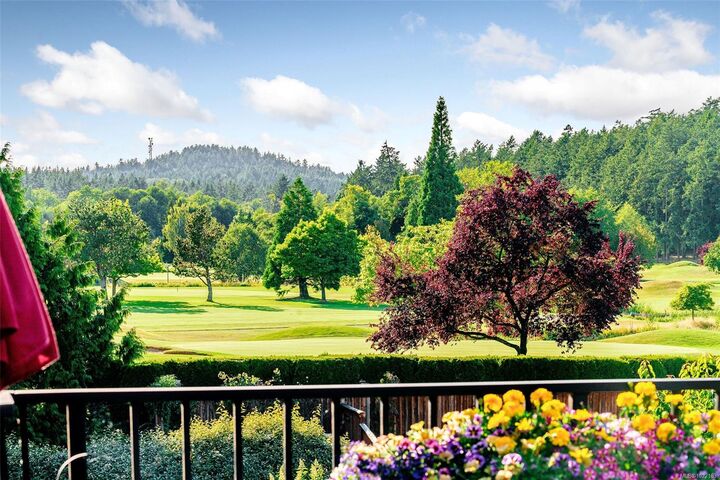 Property Photo:  5388 Parker Ave  BC V8Y 2M9 