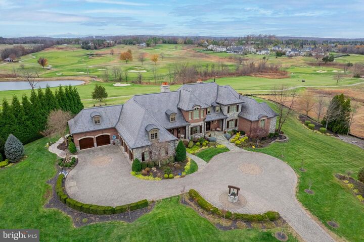 Property Photo:  22665 Creighton Farms Drive  VA 20175 