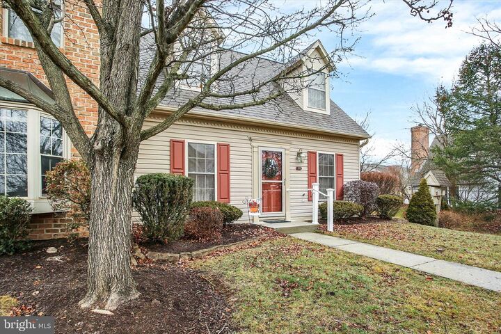 Property Photo:  322 Woodland View Court  PA 17110 