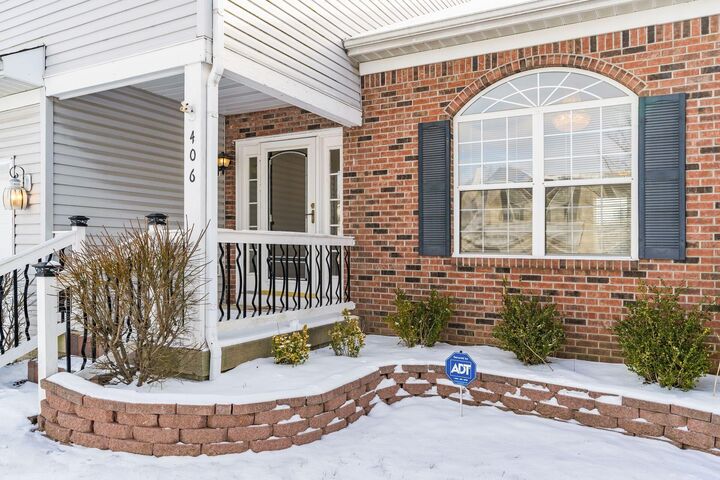 Property Photo:  406 Hances Drive  OH 43004 