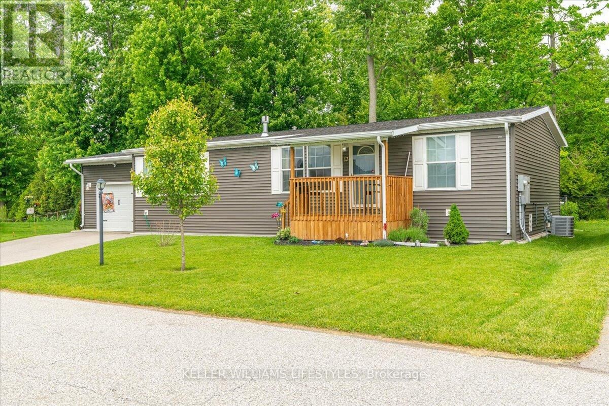 Property Photo:  13 Kellestine Drive  ON N7G 0C5 